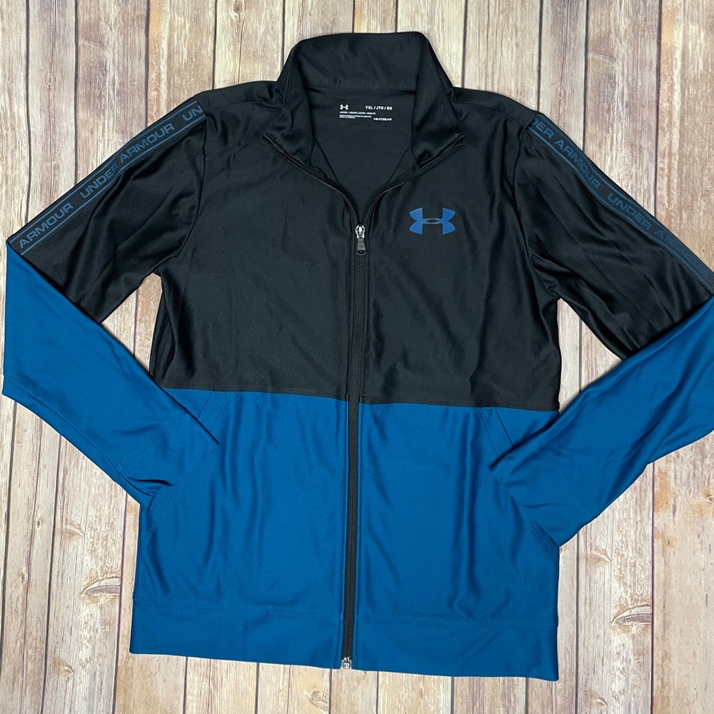 Under Armour jacket boys YXL